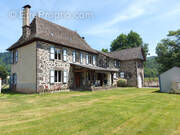 Maison à LAROQUEVIEILLE