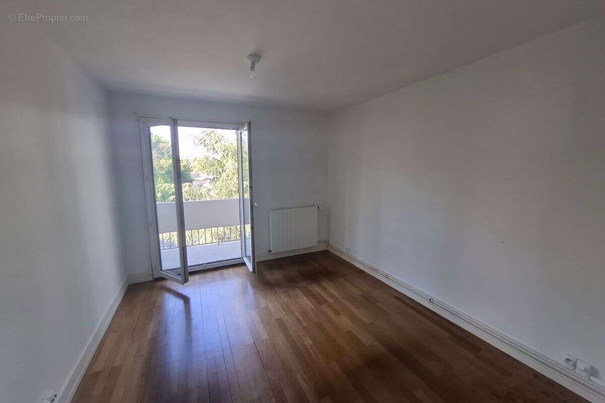 Appartement à LYON-9E