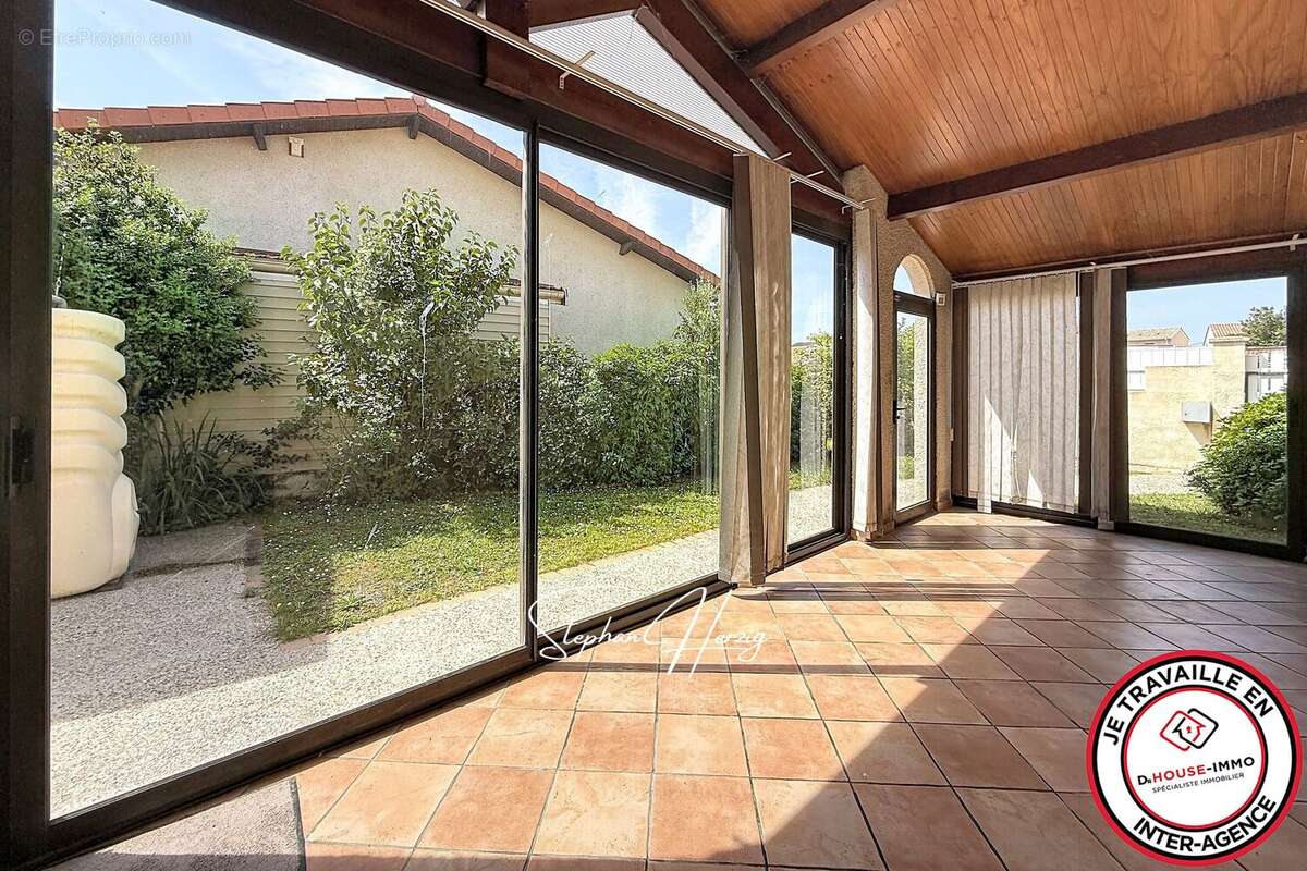 Maison 87 m² à Merignac  - photo 12