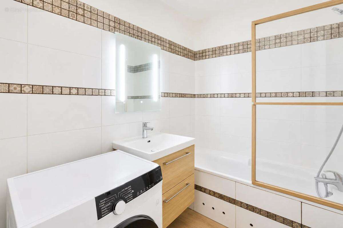 Appartement à PARIS-12E