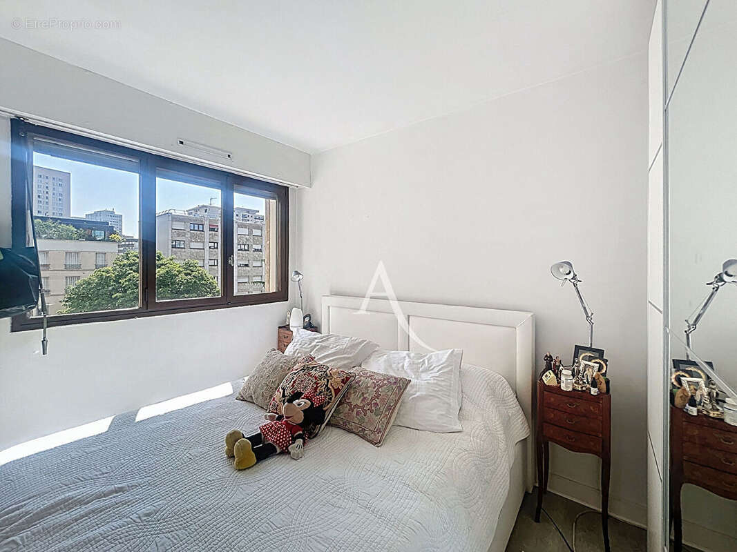 Appartement à PARIS-19E