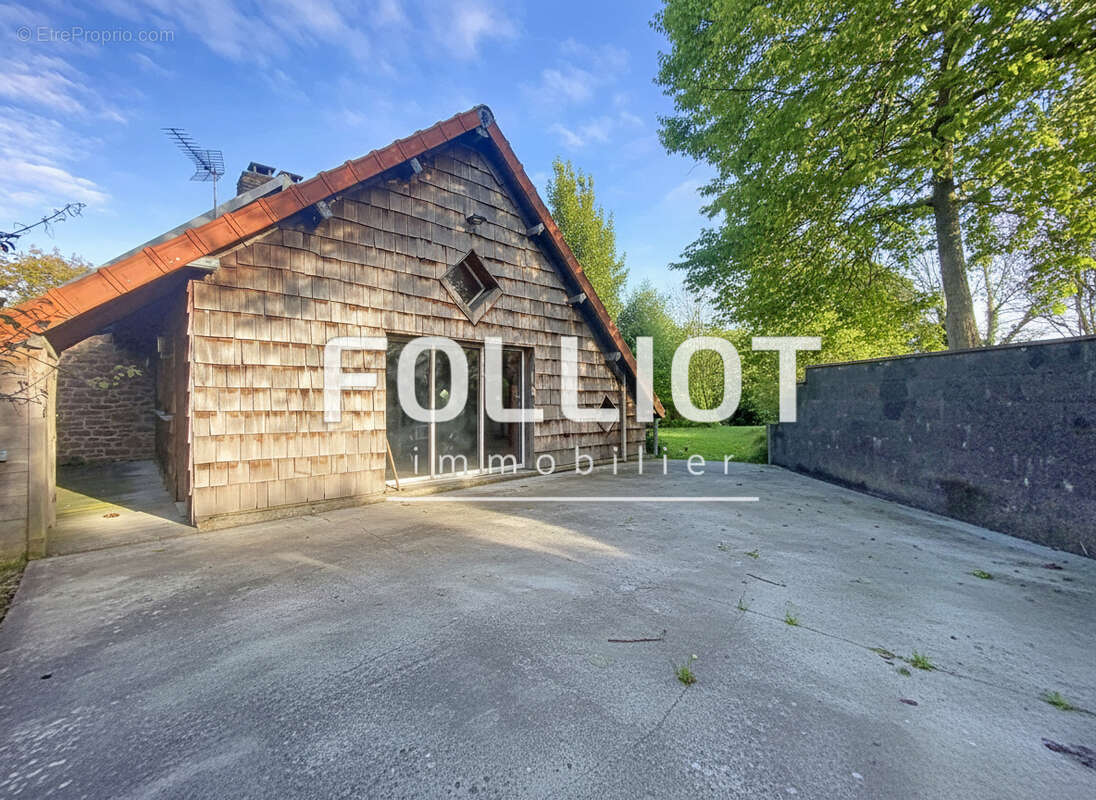 Maison à SAINT-PLANCHERS