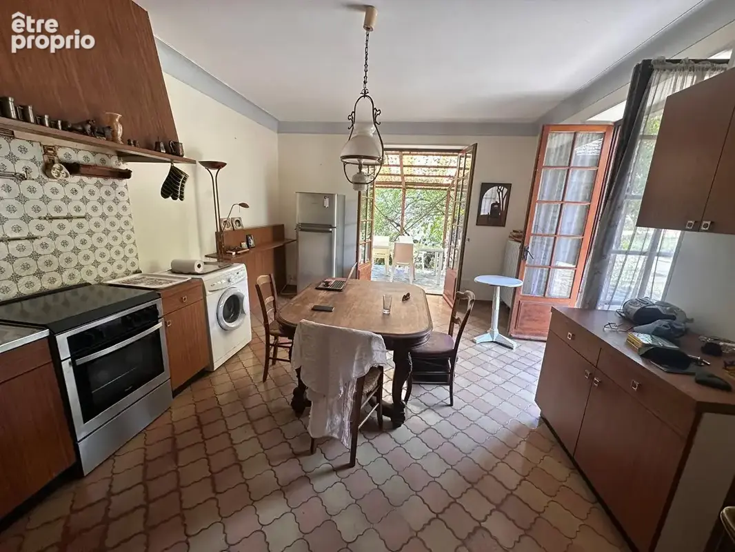 ESTAING, Maison d'habitation avec grand sous-sol et terrain - photo 4