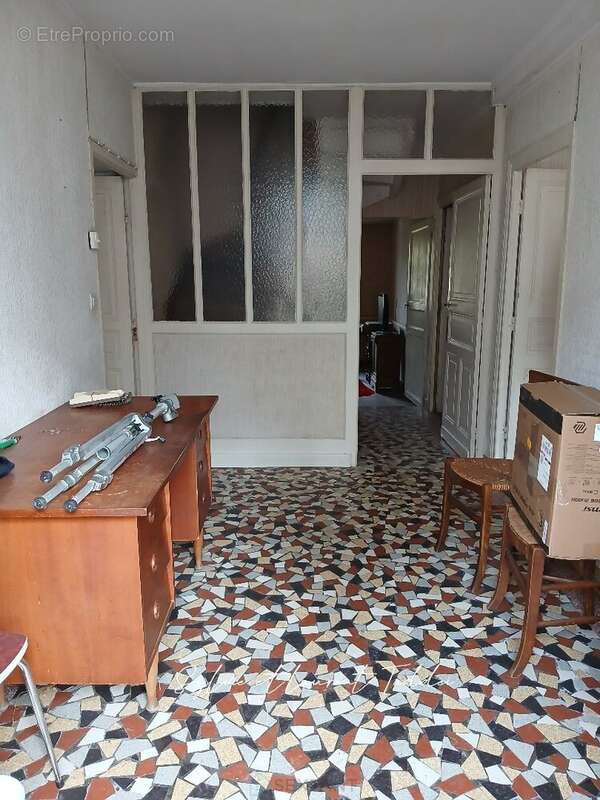 Maison en pierre a renover - environnement calme et preserve - photo 3