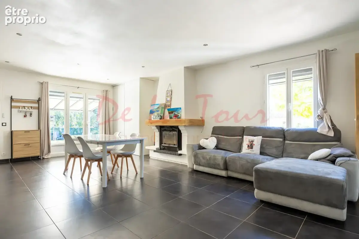 Secteur 12ème Maison individuelle de plain-pied T4 avec dépendances sur un terrain de 1 360 m2 - photo 4