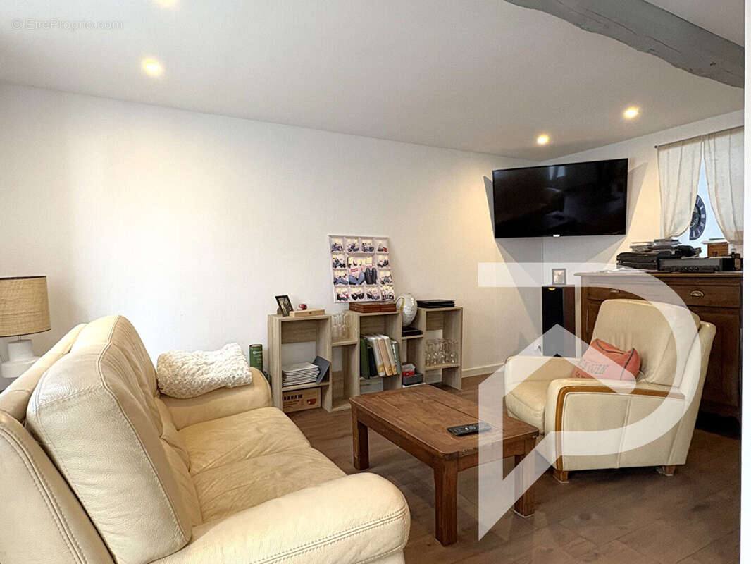 Maison à GRANDFRESNOY