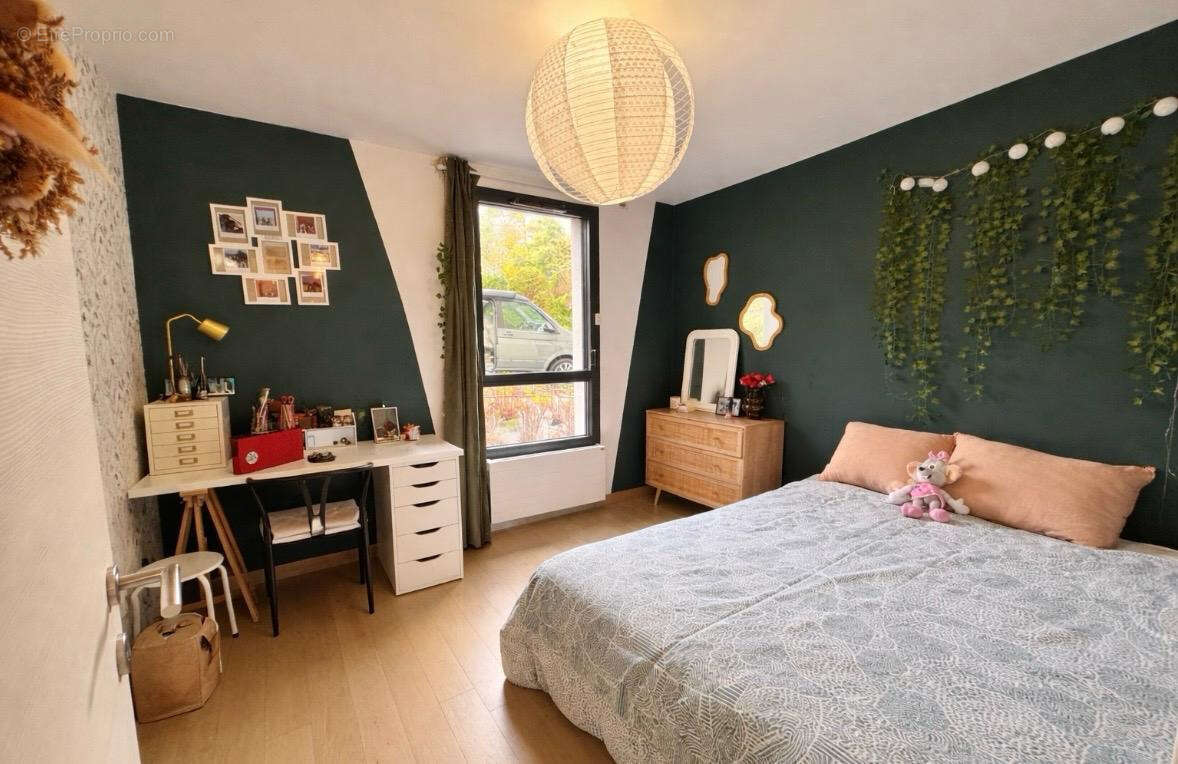 Très beau T4 avec terrasse de 24 m2 à proximité du lac d'Annecy ! - photo 5