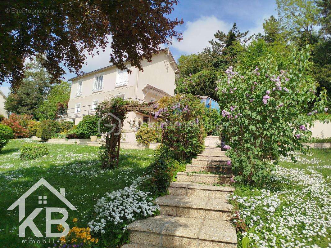 Maison à SOUPPES-SUR-LOING