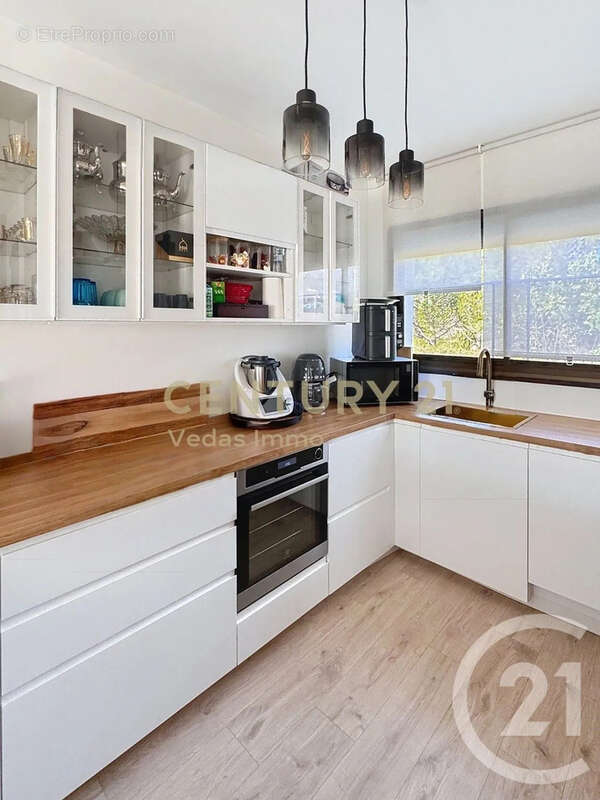 Maison à SAINT-JEAN-DE-VEDAS