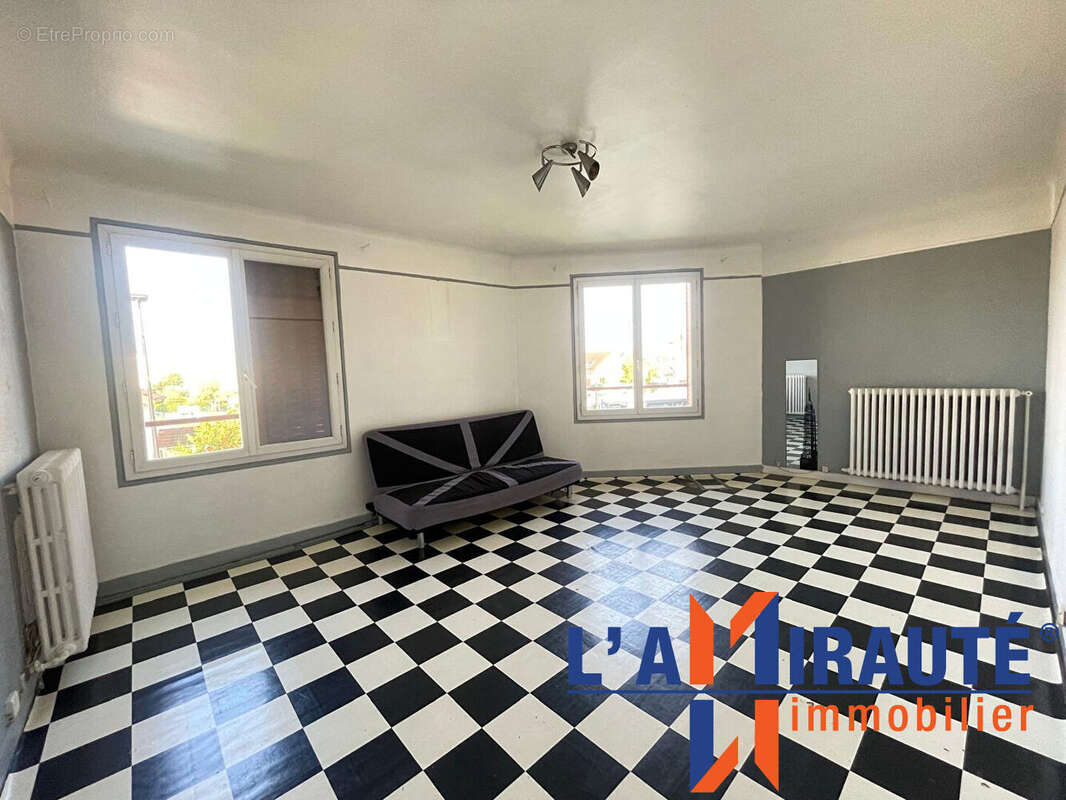 Maison à SARTROUVILLE