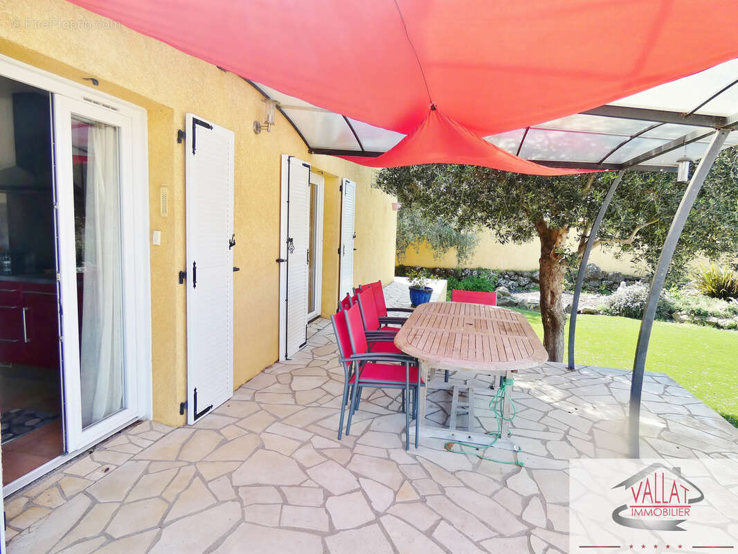 Villa plain-pied avec piscine dans environnement campagne à vendre à Agde ! - photo 19