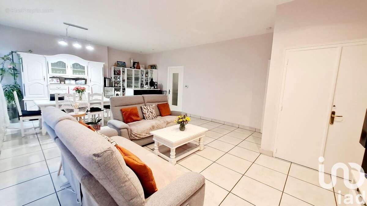 Photo 3 - Appartement à SAINT-ETIENNE