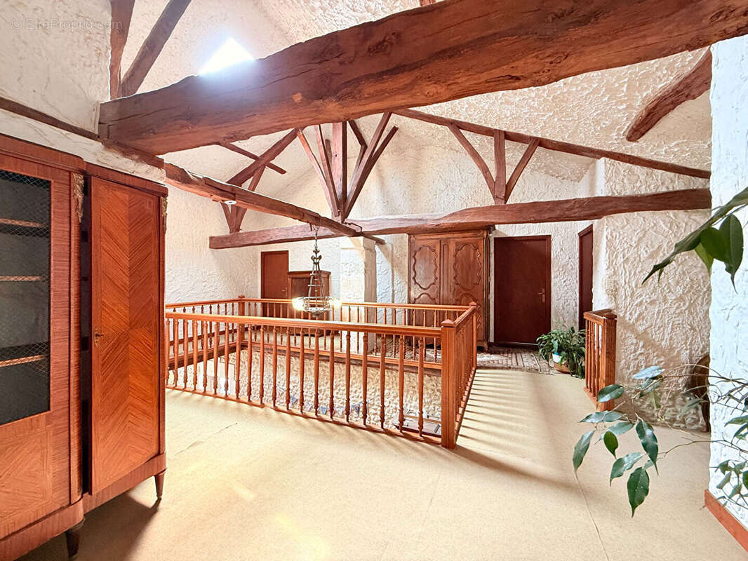 Maison à BARBEZIEUX-SAINT-HILAIRE
