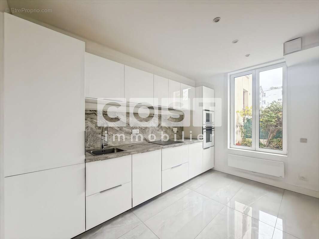 Appartement à ASNIERES-SUR-SEINE