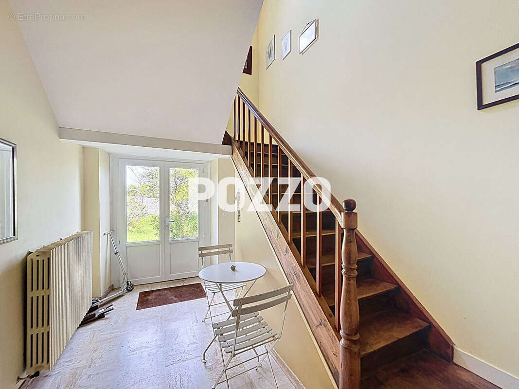 Maison à SAINT-JEAN-DES-CHAMPS