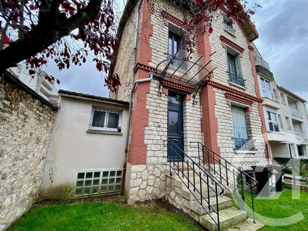 Maison à MELUN