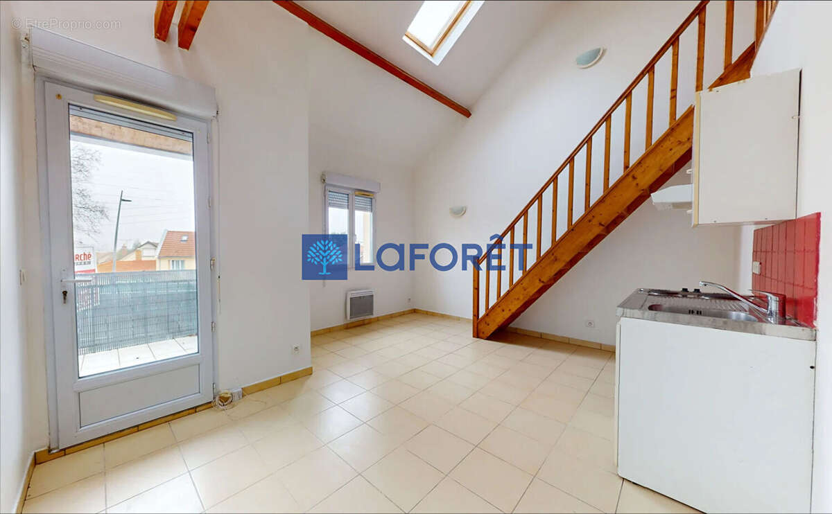 Appartement à SAVIGNY-SUR-ORGE