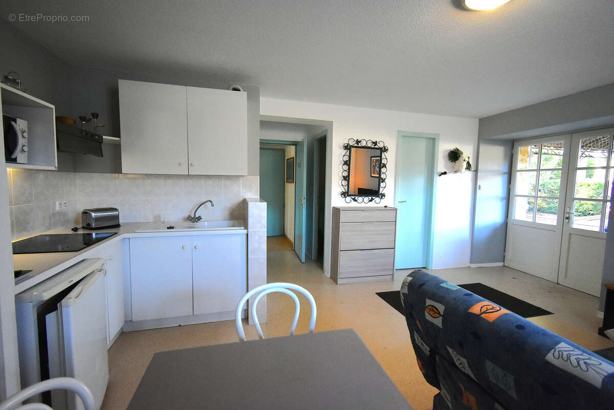 Maison à PUY-L&#039;EVEQUE