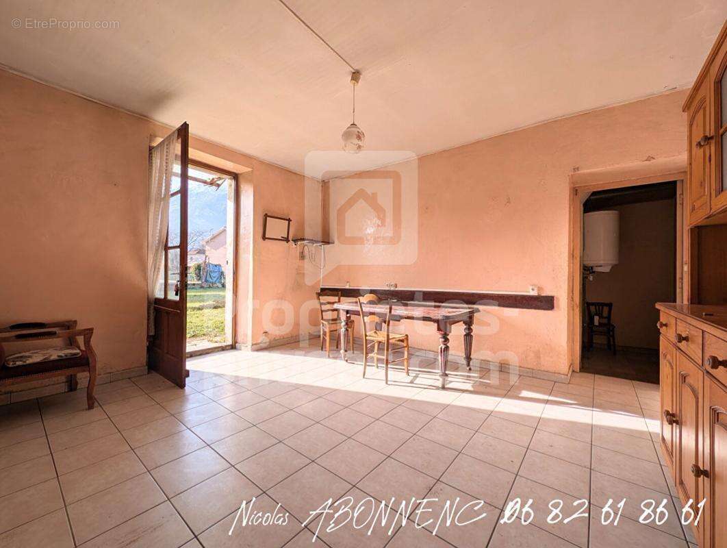 Maison à VARCES-ALLIERES-ET-RISSET