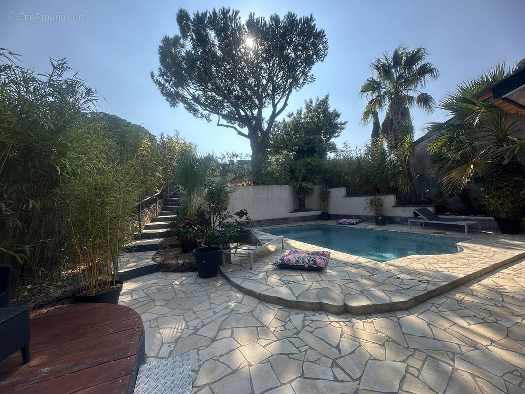 Maison à FREJUS