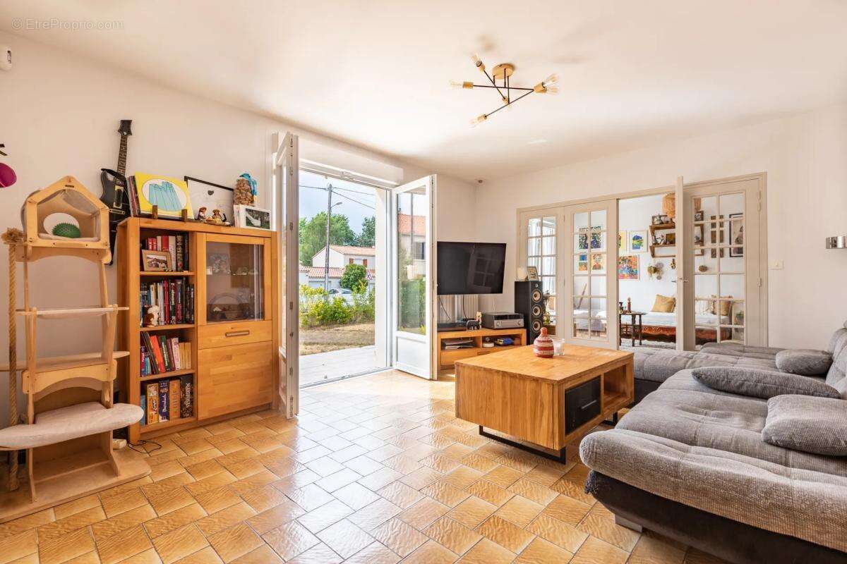 Maison de 5 pièces de 121 m² à Rezé - photo 3