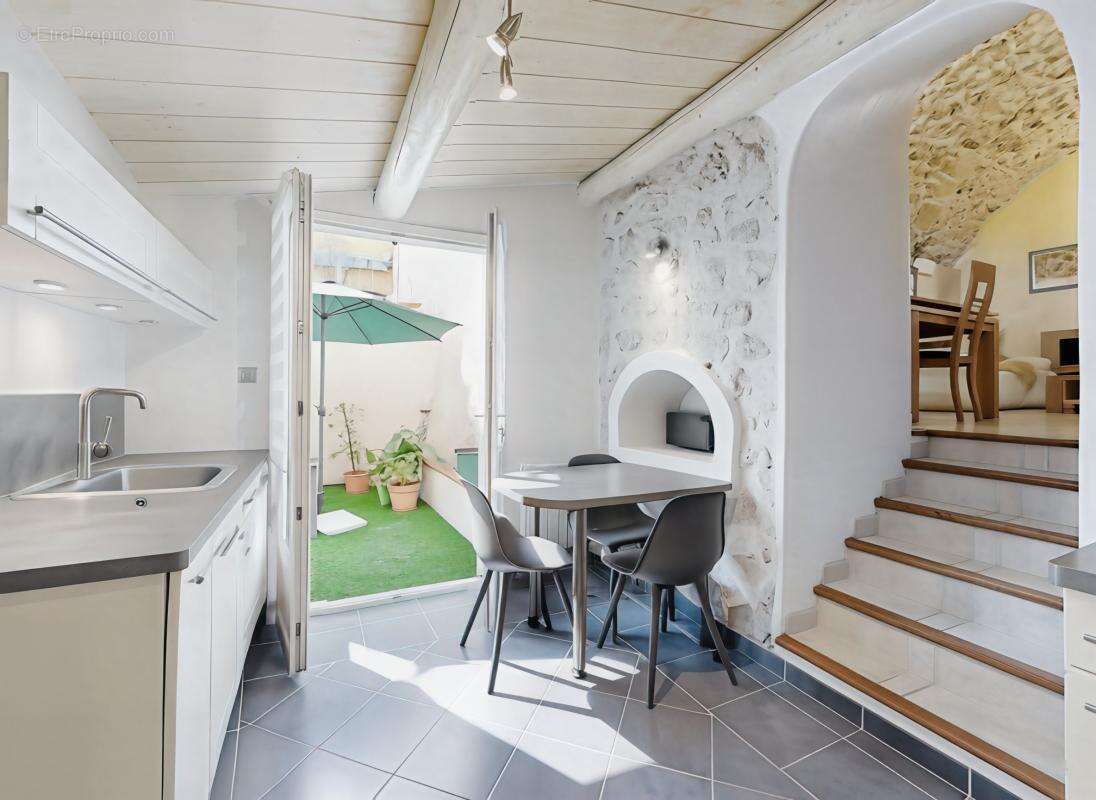 Maison à BOUC-BEL-AIR