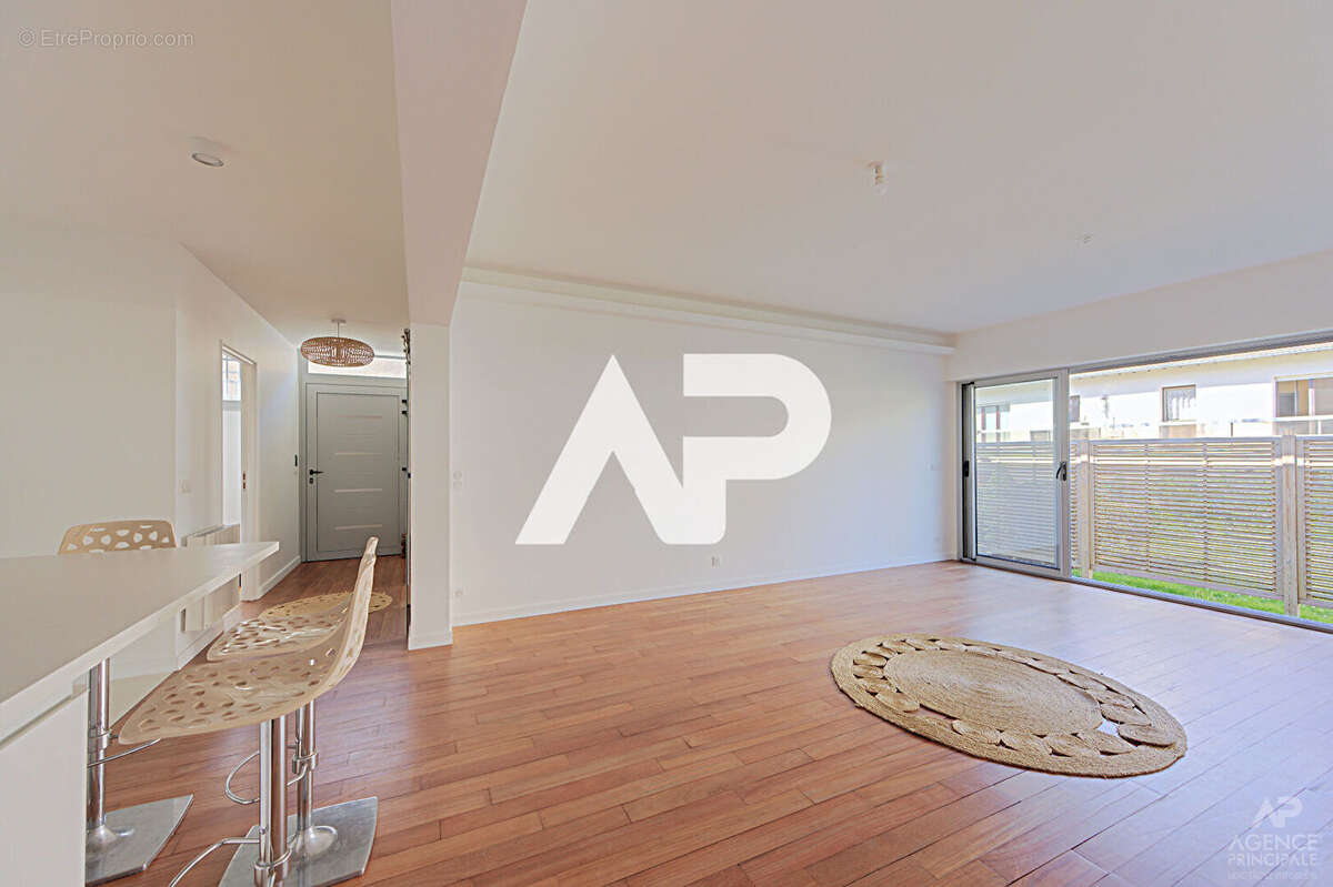 Appartement à RUEIL-MALMAISON