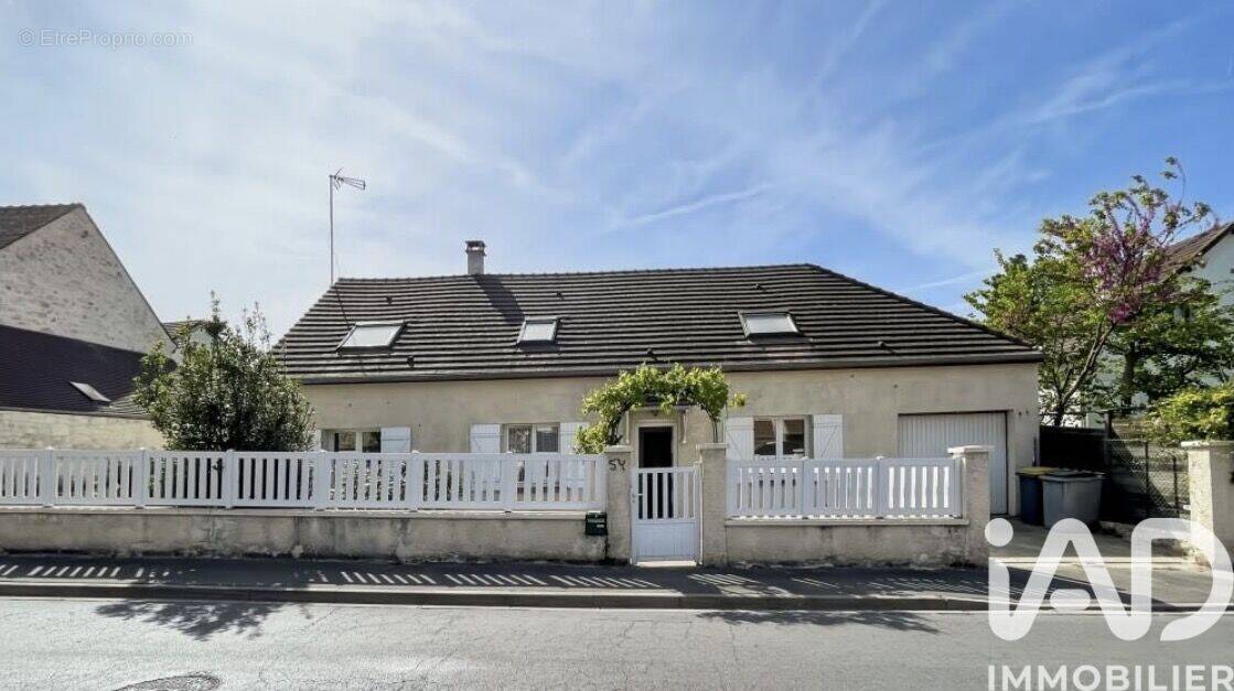 Photo 1 - Maison à PONT-SAINTE-MAXENCE