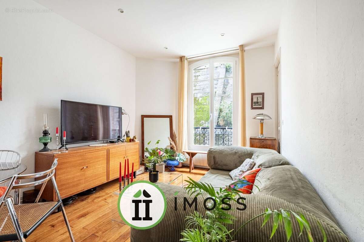 Appartement à PARIS-18E