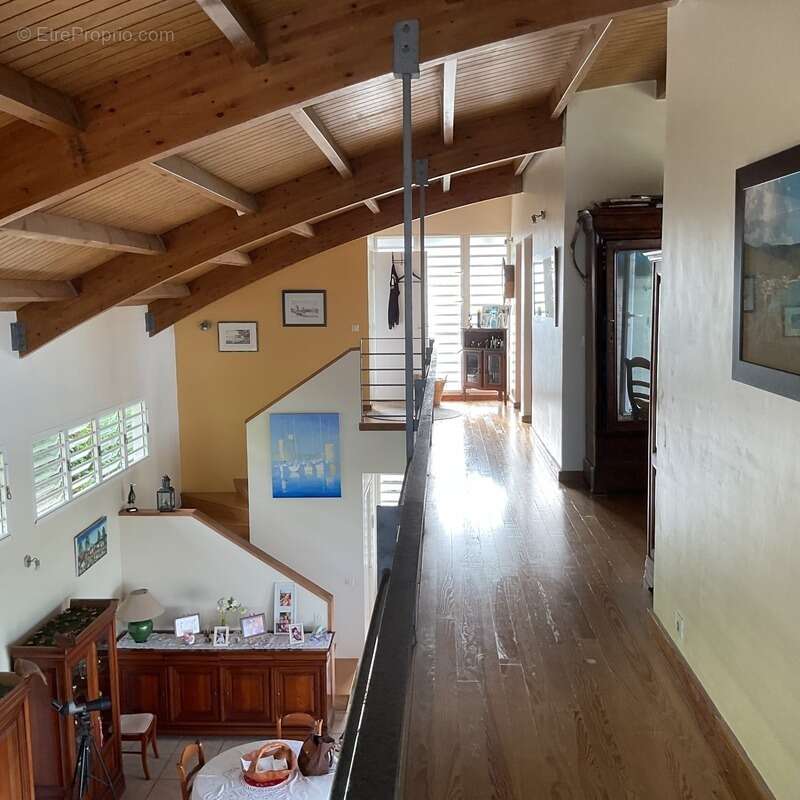 Maison à PETIT-BOURG