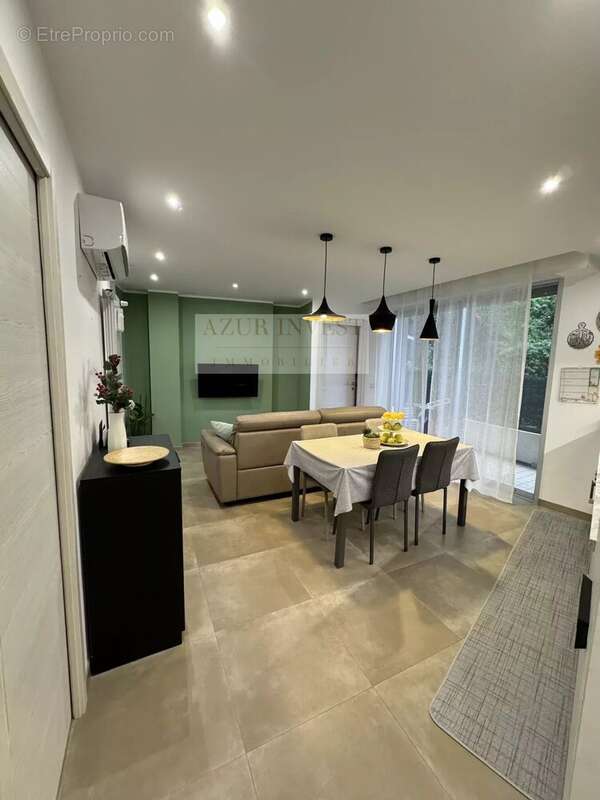 Appartement à ROQUEBRUNE-CAP-MARTIN