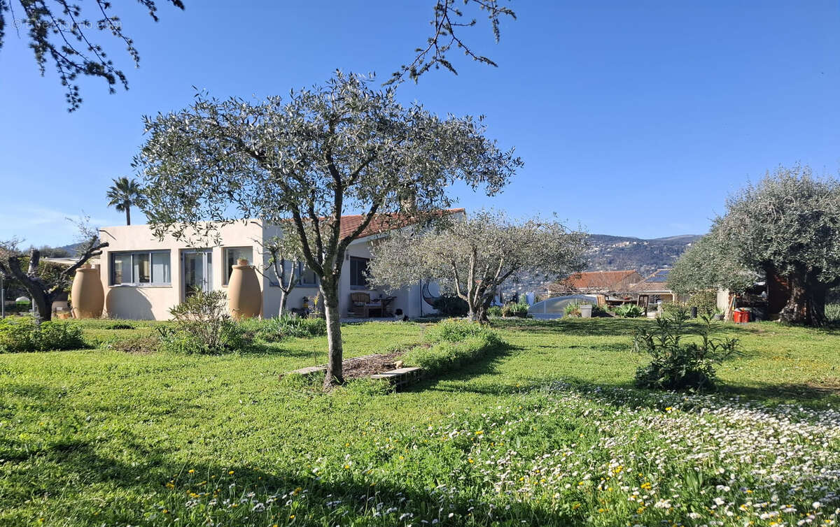 Maison à PEYMEINADE