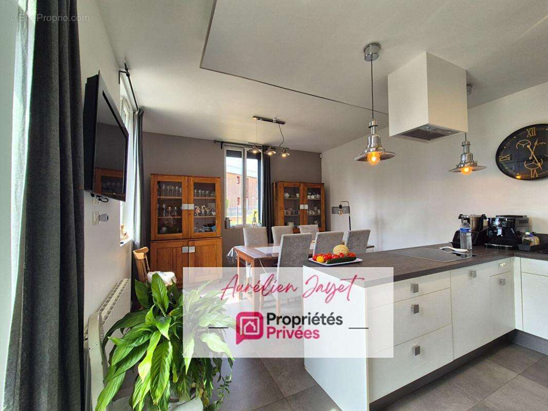 Maison Atypique  au coeur de  Gonneville La Mallet - photo 5