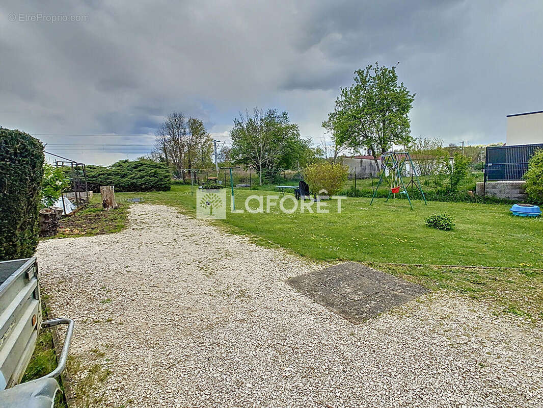 Appartement à NEUFCHATEAU