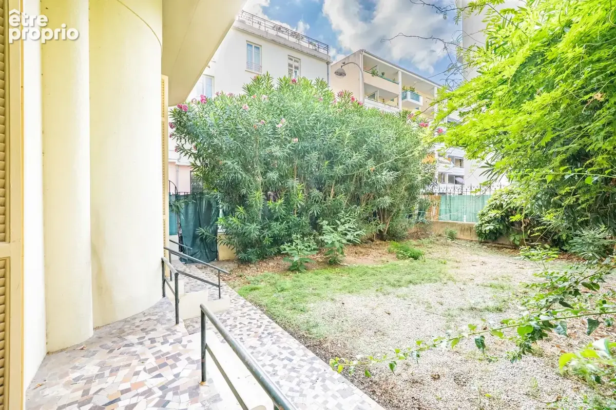 Nice – avenue des fleurs – 3 pièces 86,35 m² – accès indépendant sur rue – jardin – profession libérale - photo 13