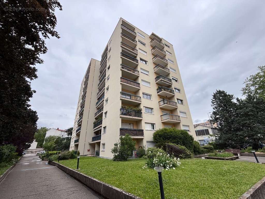 Appartement à VILLEURBANNE