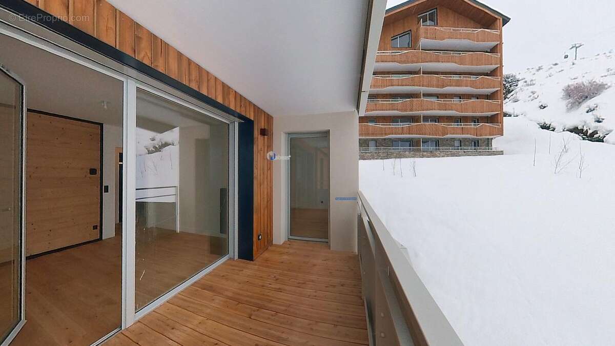 T3 avec 1 chambre plus 2 cabines , 63.71m², Balcon 5,58m², Casier à Ski, cellier - photo 5