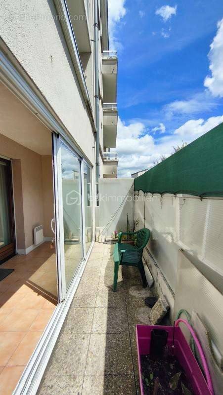 3 pièces de 68m2 en rez-de-chaussée avec loggia, terrasse et parking - photo 6