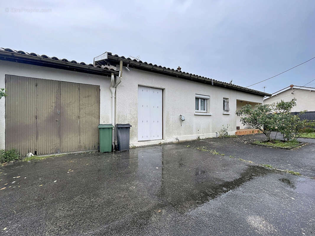 Maison à VILLENAVE-D'ORNON