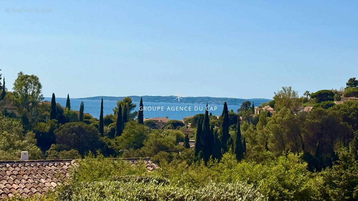 Maison à LES ISSAMBRES