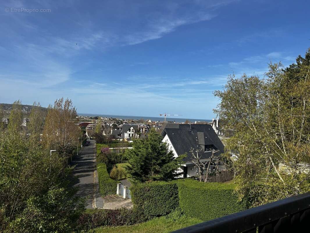 Maison à BLONVILLE-SUR-MER
