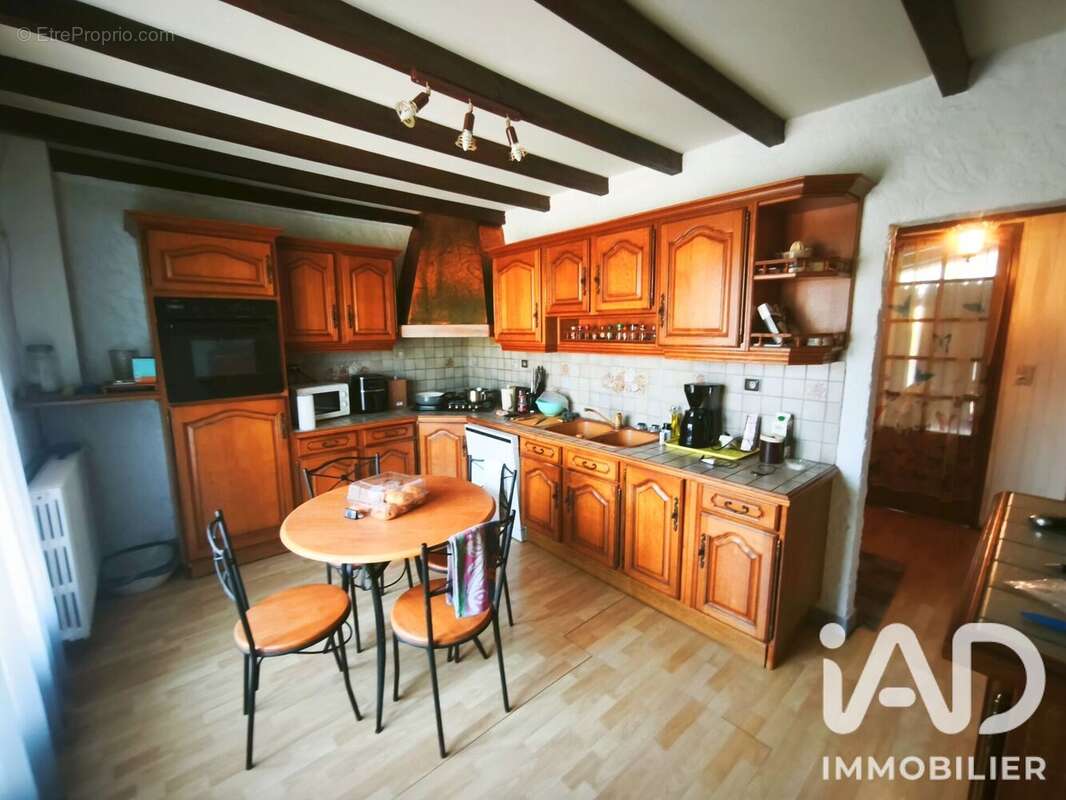 Maison 97 m² à Coutras  - photo 4