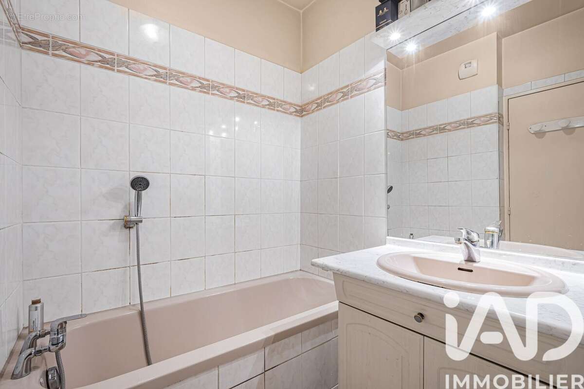 Photo 8 - Appartement à PARIS-19E