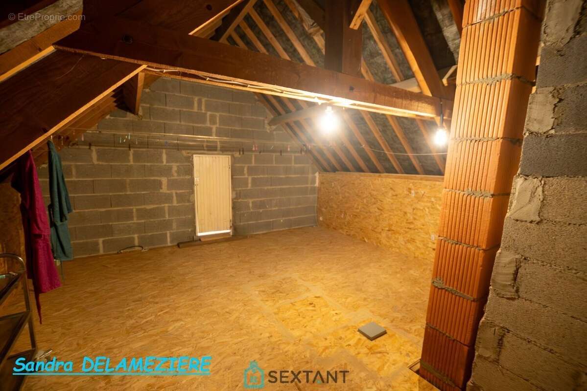 Maison à VILLERS-BRETONNEUX