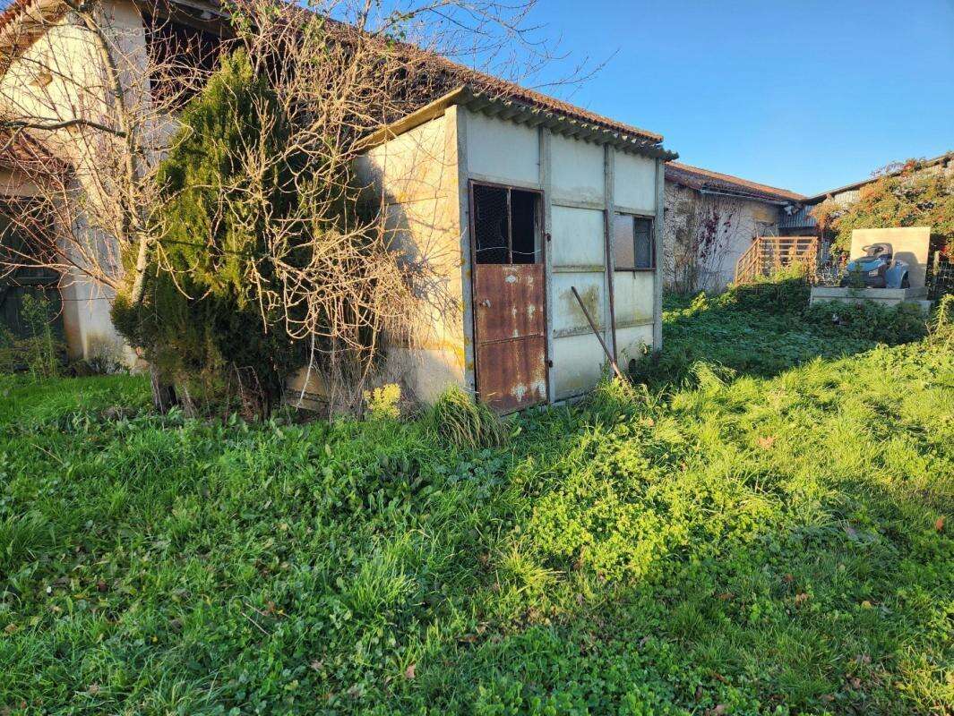 Maison à AVAILLES-LIMOUZINE