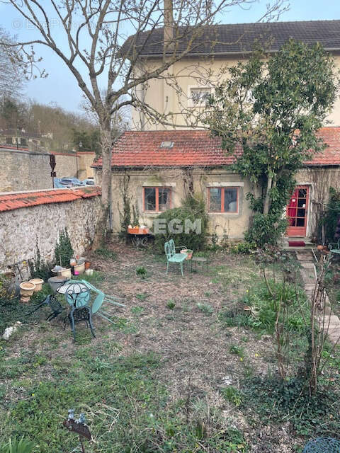 Maison à ETIOLLES