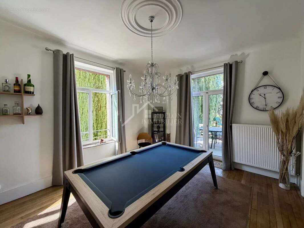 Maison 9 pièces - 264 m² - piscine - photo 3