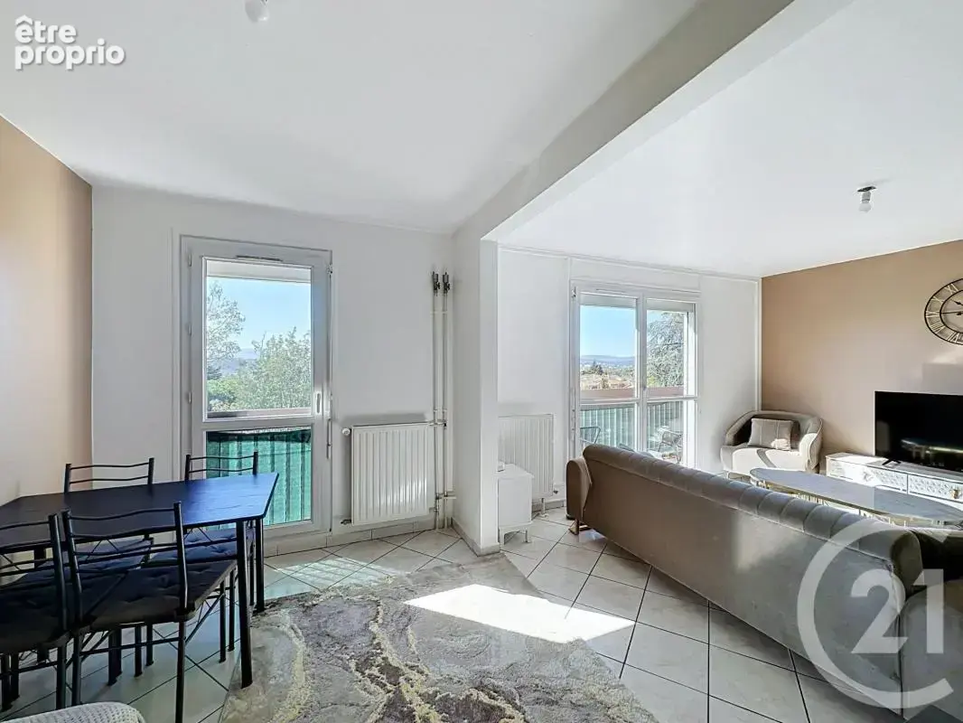 Appartement 4 pièces 76 m² à vendre à Saint-Fons (69190) - photo 12