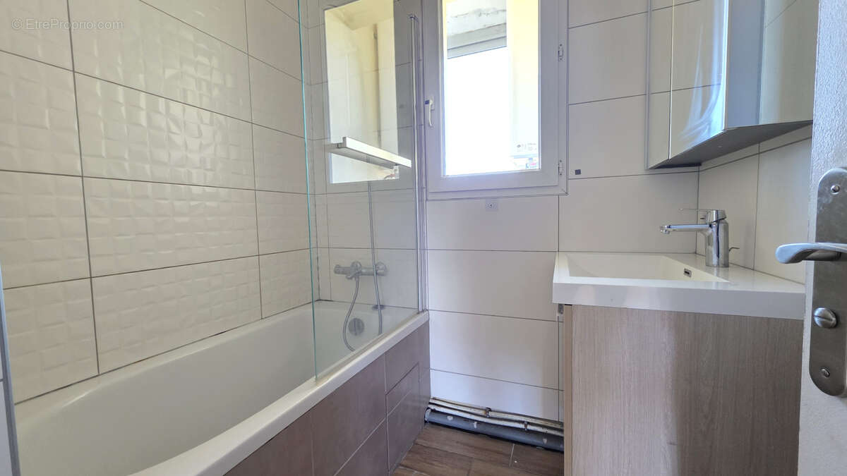 Appartement à BOURGOIN-JALLIEU