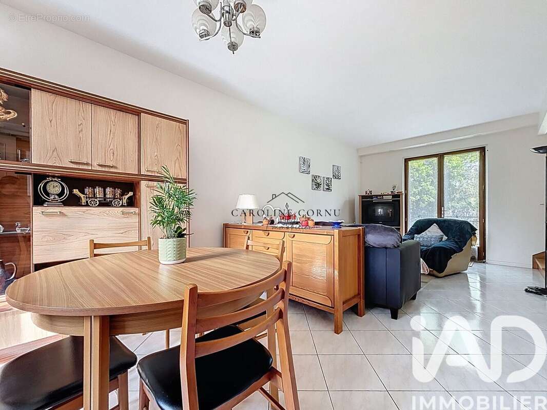 Photo 3 - Maison à VILLIERS-SUR-MARNE